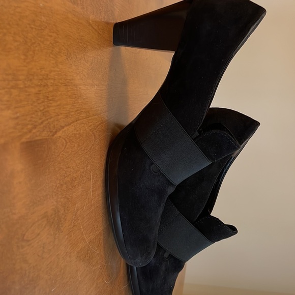 Like-New Paul Green Suede pumps US size 10 EU size 7.5 - Picture 6 of 7